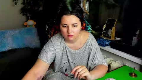 Snapshot of spanking_girls chatting on 05.12.26 Evgenia online show from 05.12.26