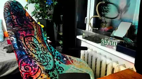 Snapshot of spanking_girls chatting on 05.21.26 Evgenia online show from 05.21.26