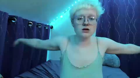 Snapshot of sparkling_water_hate_club chatting on 09.25.25 Atticus Pendragon online show from 09.25.25