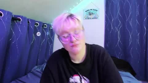 Snapshot of sparkling_water_hate_club chatting on 11.19.25 Atticus Pendragon online show from 11.19.25