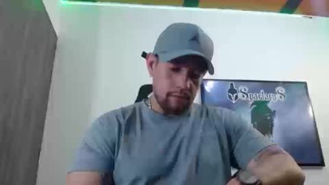 Snapshot of spartacus_cam chatting on 09.10.25     online show from 09.10.25