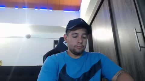 Snapshot of spartacus_cam chatting on 07.24.26 online show from 07.24.26