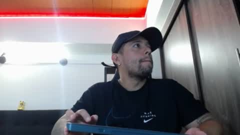 Snapshot of spartacus_cam chatting on 07.28.26 online show from 07.28.26