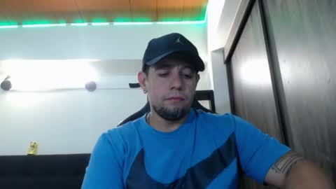 Snapshot of spartacus_cam chatting on 08.01.26 online show from 08.01.26