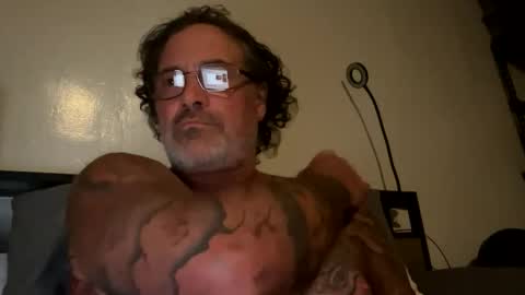 Snapshot of specter1972 chatting on 11.11.25 specter1972 online show from 11.11.25