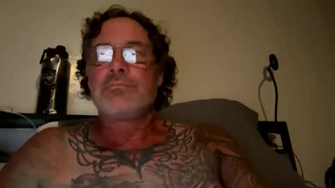 Snapshot of specter1972 chatting on 11.19.25 specter1972 online show from 11.19.25