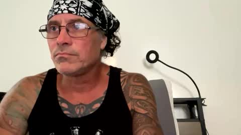 Snapshot of specter1972 chatting on 11.27.25 specter1972 online show from 11.27.25