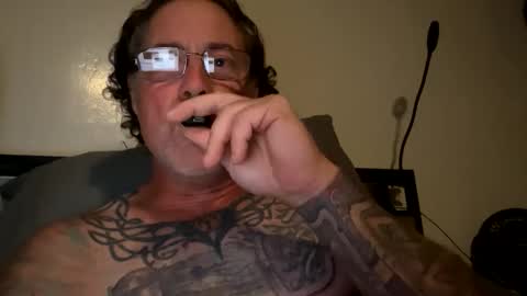 Snapshot of specter1972 chatting on 11.30.25 specter1972 online show from 11.30.25