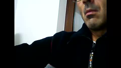 Snapshot of speed0800 chatting on 11.27.25 Speed online show from 11.27.25