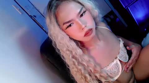 CAROLINA carol online show from 06.23.26