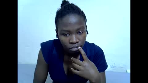 Snapshot of spicy_kittie chatting on 06.05.26 Kittle online show from 06.05.26