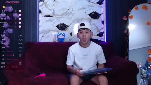 Snapshot of spicyboys_ chatting on 11.17.25 online show from 11.17.25