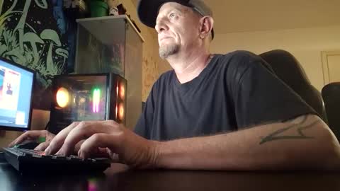 SpicyFox420 online show from 10.08.25