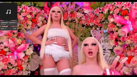 Snapshot of spicysluts chatting on 09.14.25 Alison Sharon online show from 09.14.25