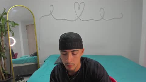 Snapshot of spider_master77 chatting on 01.13.26 spider master online show from 01.13.26