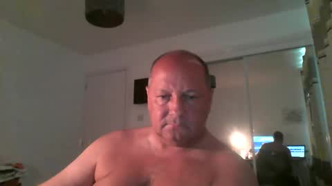 Snapshot of spidey1051a chatting on 06.25.26 spidey1051a online show from 06.25.26