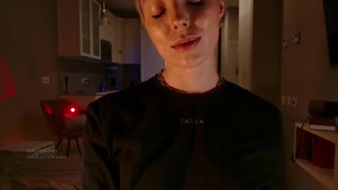 Elizabeth online show from 11.10.25