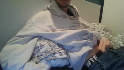 Snapshot of spirarmage chatting on 12.18.25 spirarmage online show from 12.18.25