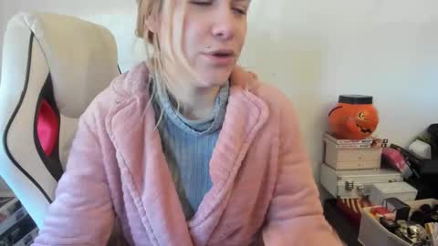 Snapshot of spiritual____ chatting on 01.25.25 FREE ONLY FANSy online show from 01.25.25