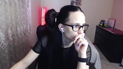 Tips are the best compliment to a woman online show from 02.19.26