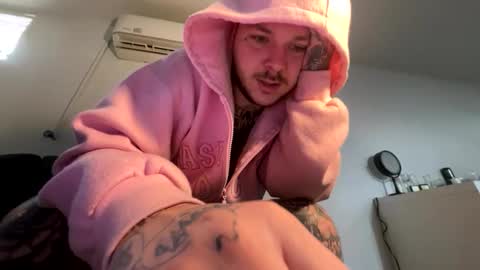 Snapshot of sportsfreak1619 chatting on 02.11.26 sportsfreak1619 online show from 02.11.26