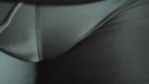 Snapshot of spreet21 chatting on 03.26.26 MicroClit online show from 03.26.26