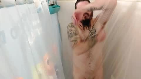 Snapshot of squ1rtl3cb chatting on 12.02.24 squ1rtl3cb online show from 12.02.24