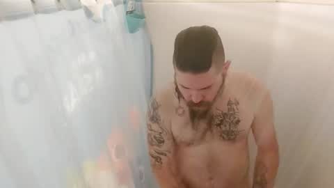 Snapshot of squ1rtl3cb chatting on 12.18.24 squ1rtl3cb online show from 12.18.24