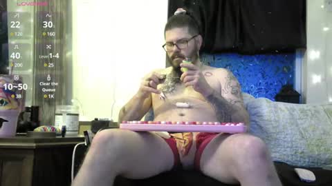 Snapshot of squ1rtl3cb chatting on 01.04.25 squ1rtl3cb online show from 01.04.25