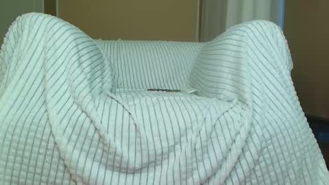 Amelia online show from 10.31.25