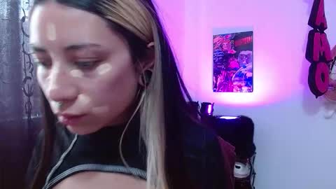 Snapshot of squirt_charlotte chatting on 10.06.25 HELLO WELCOME MY NAME IS CHARLOTTE OY A NEW GIRL online show from 10.06.25