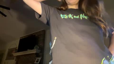 Snapshot of squirtingangel12 chatting on 02.13.26 angel online show from 02.13.26