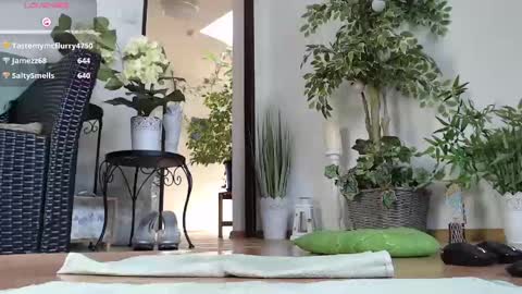 Monica online show from 02.16.25