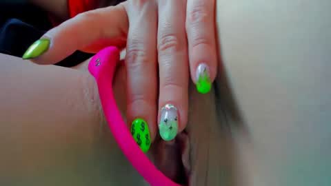 Snapshot of squirttati33 chatting on 12.03.24 Tati online show from 12.03.24