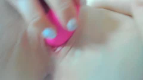 Snapshot of squirttati33 chatting on 10.25.25 Tati online show from 10.25.25