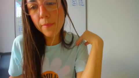 Snapshot of squirttati33 chatting on 01.14.26 Tati online show from 01.14.26