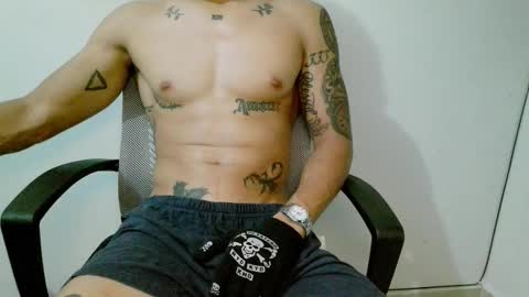 Snapshot of srghost333 chatting on 04.11.26 srghost333 online show from 04.11.26