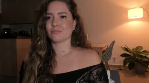 Snapshot of srta__sophie chatting on 10.27.25 Sophie 3 online show from 10.27.25