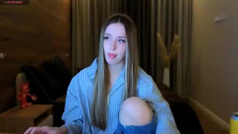 Chloe online show from 06.25.26