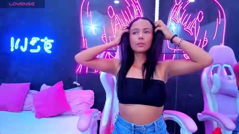 staarlightt online show from 09.29.25