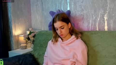 Stacey GMT5 Mo Tu We Th Fr Sa 3am -10am online show from 12.19.25