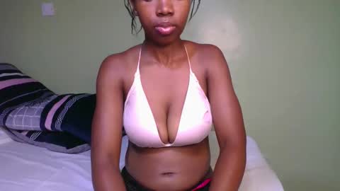 stacy_queenl online show from 11.20.25