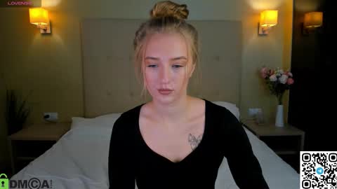 Stacy Mon Tue Wed Thu Fri Sun GMT GMT 3 1000am - 0400pm  online show from 11.23.25