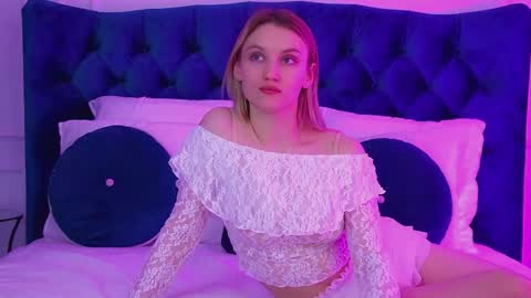 Snapshot of stacyevancesss chatting on 03.07.26 StacyEvances online show from 03.07.26