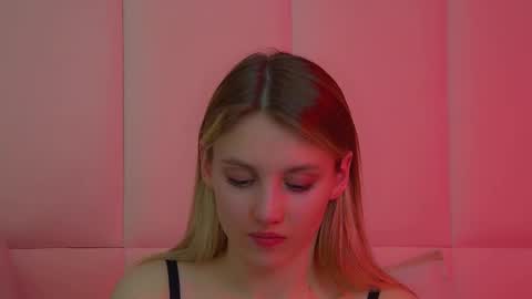 Snapshot of stacyevancesss chatting on 03.11.26 StacyEvances online show from 03.11.26