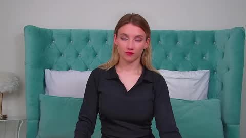 StacyEvances online show from 06.01.26