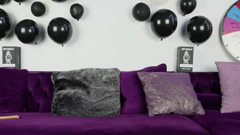 Stacy Quartz - FREE VIDEO HERE -  online show from 09.26.25