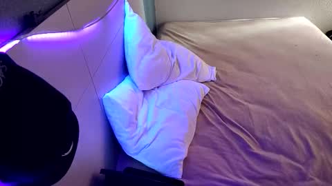 Straightupdownbad online show from 11.23.25