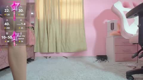 Snapshot of star_bons22 chatting on 12.23.24 star bons online show from 12.23.24