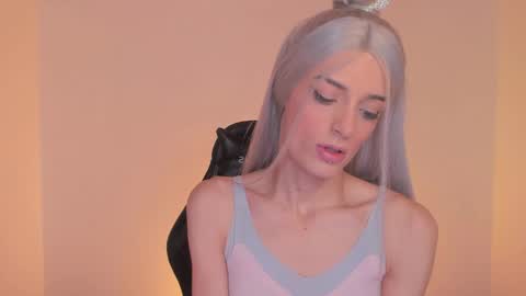 Snapshot of star_storm chatting on 01.10.25 star_storm online show from 01.10.25